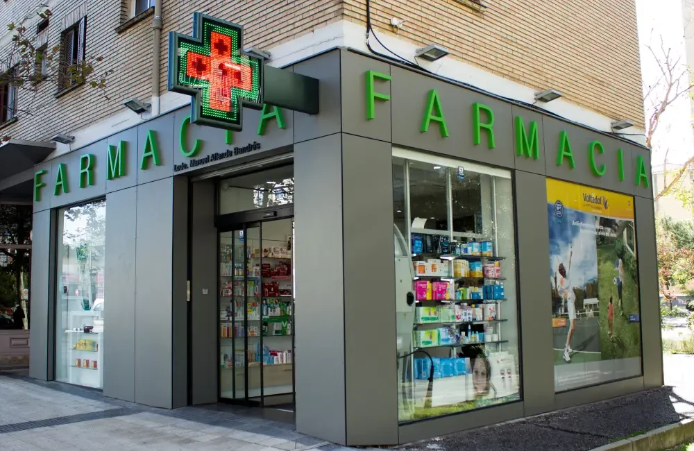 Proyecto de arquitectura contract | Farmacia Zaragoza 1
