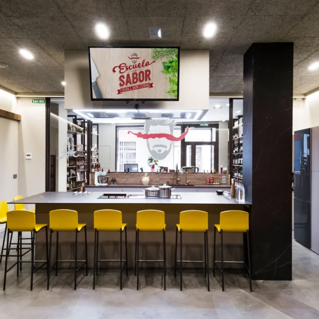 Interiorismo en espacios gastronómicos - Showroom Escuela de Sabor 6