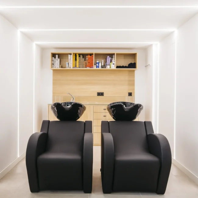 Interiorismo en comercios - Peluquería en Pamplona 4