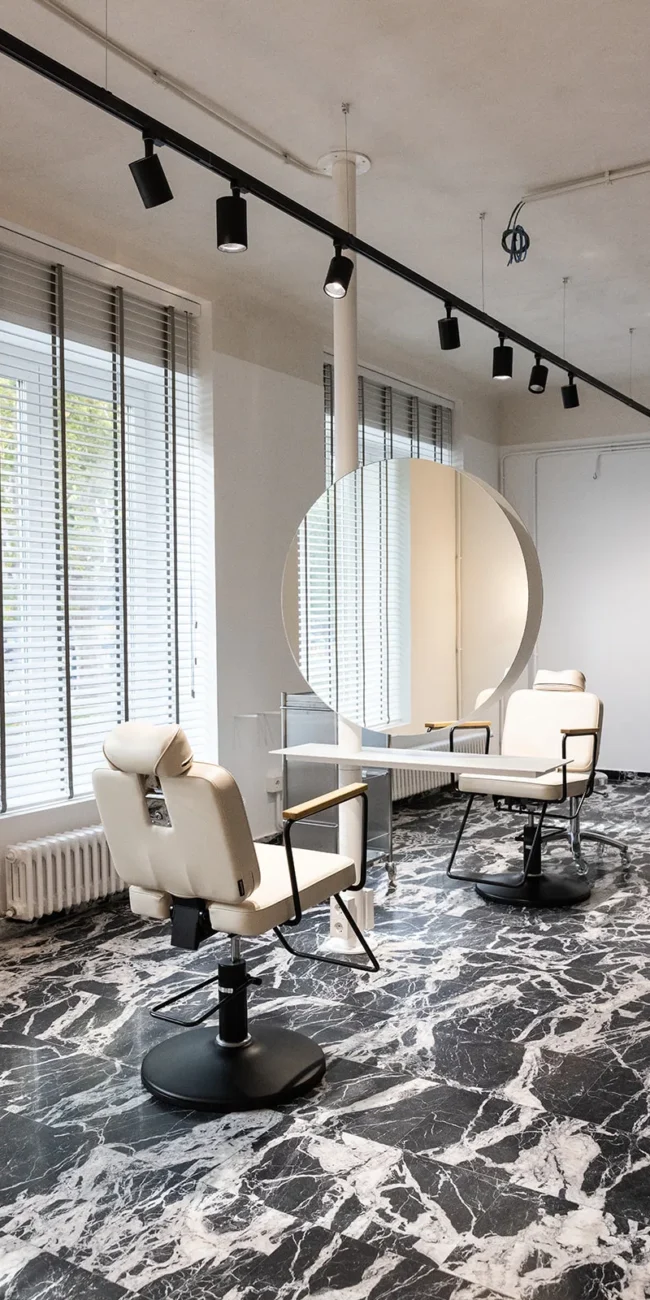 Interiorismo en comercios - Peluquería en Zaragoza 8