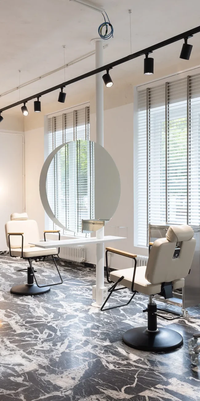 Interiorismo en comercios - Peluquería en Zaragoza 9
