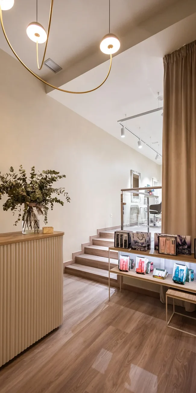 Interiorismo en comercios - Peluquería Laia Coiffeur 2