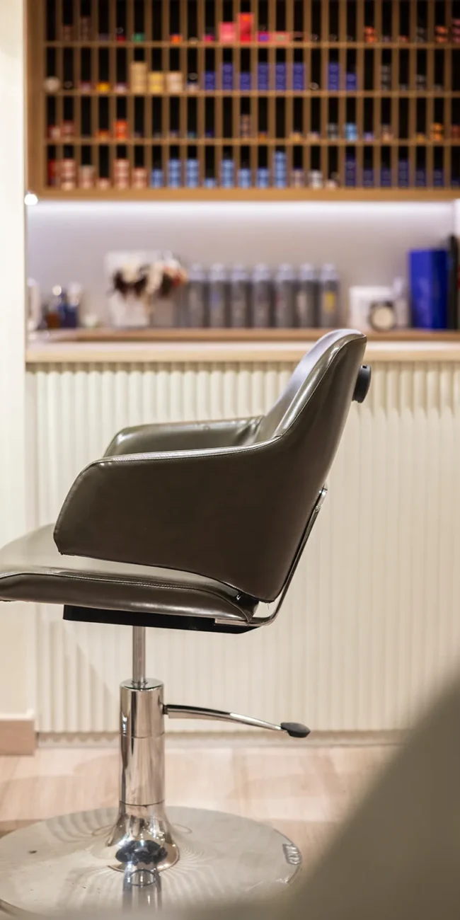Interiorismo en comercios - Peluquería Laia Coiffeur 20