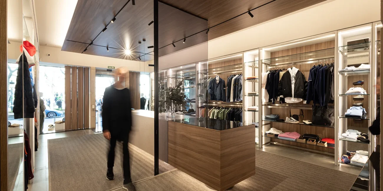 Interiorismo en comercios - Reija Hombre 3