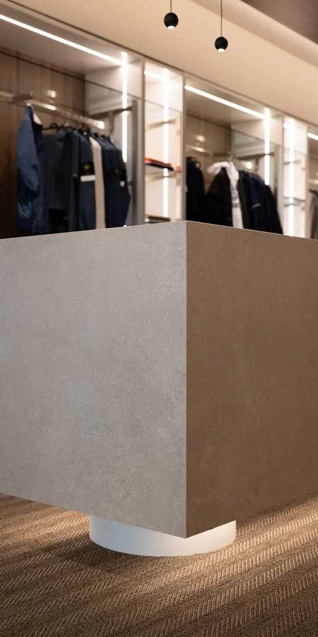 Interiorismo en comercios - Reija Hombre 4