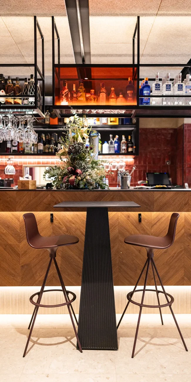 Interiorismo en espacios gastronómicos - Asador La Garnacha 3