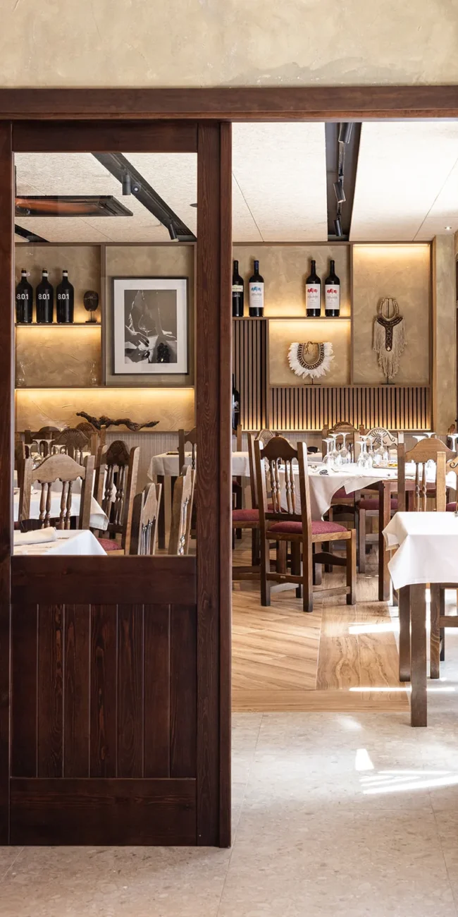 Interiorismo en espacios gastronómicos - Asador La Garnacha 4